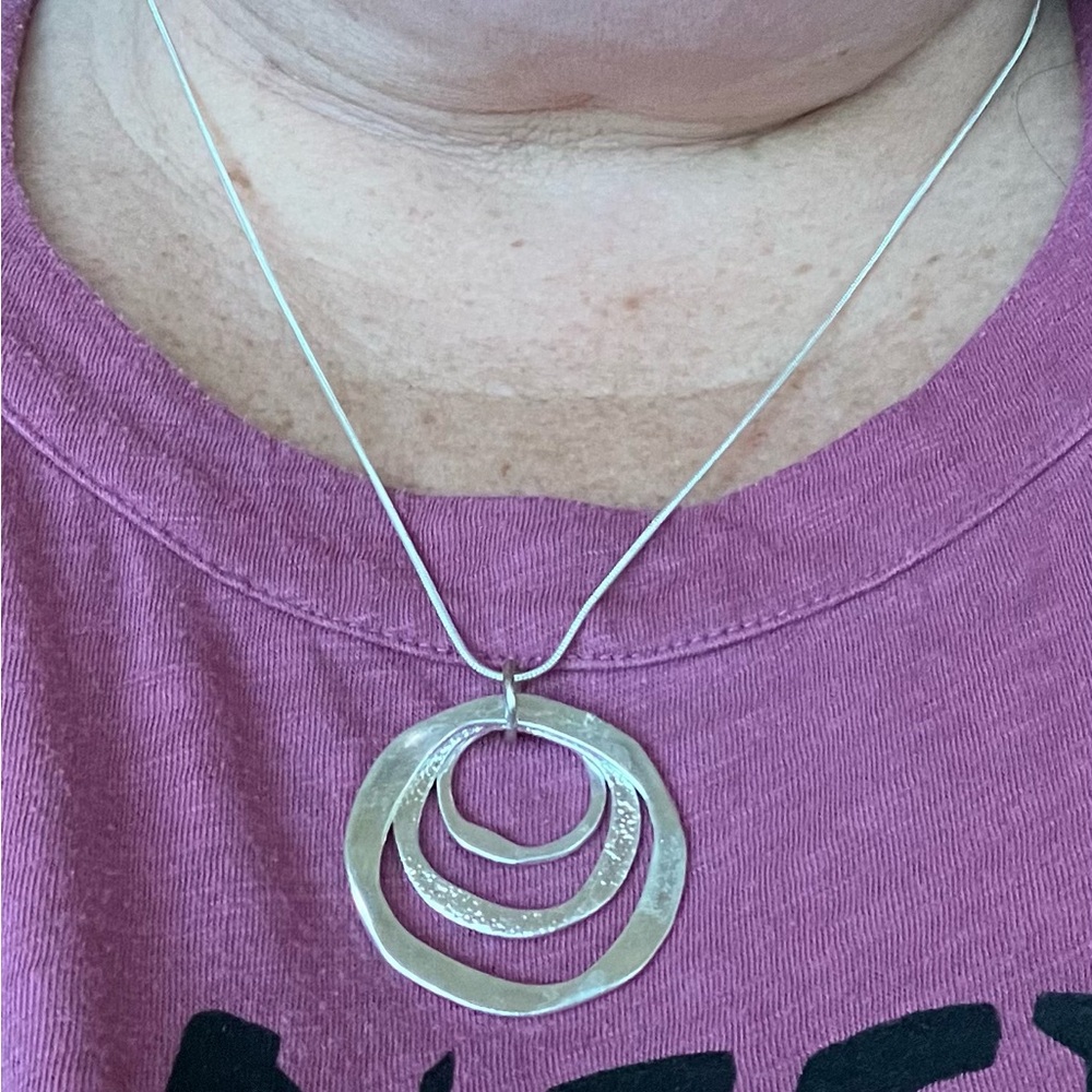 Silvertone Layered Circle Pendant Necklace